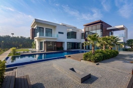 Luxury Farmhouse